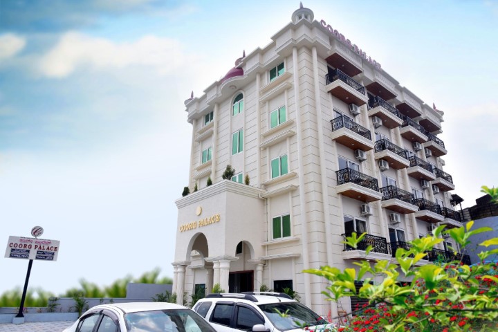Hotel Coorg Palace Inn