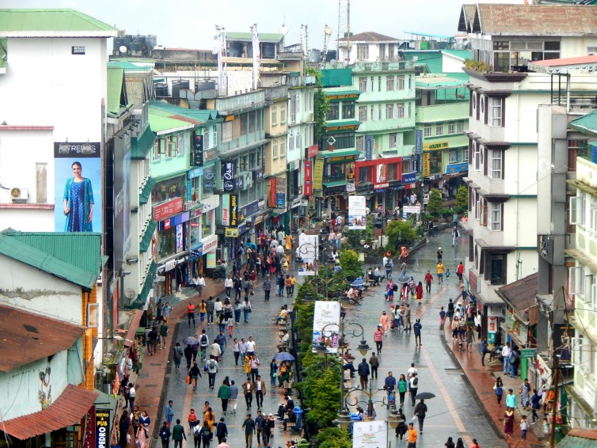 Local Markets & Street Food Spots in Gangtok