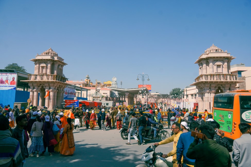 Local Markets & Street Food Spots in Ayodhya