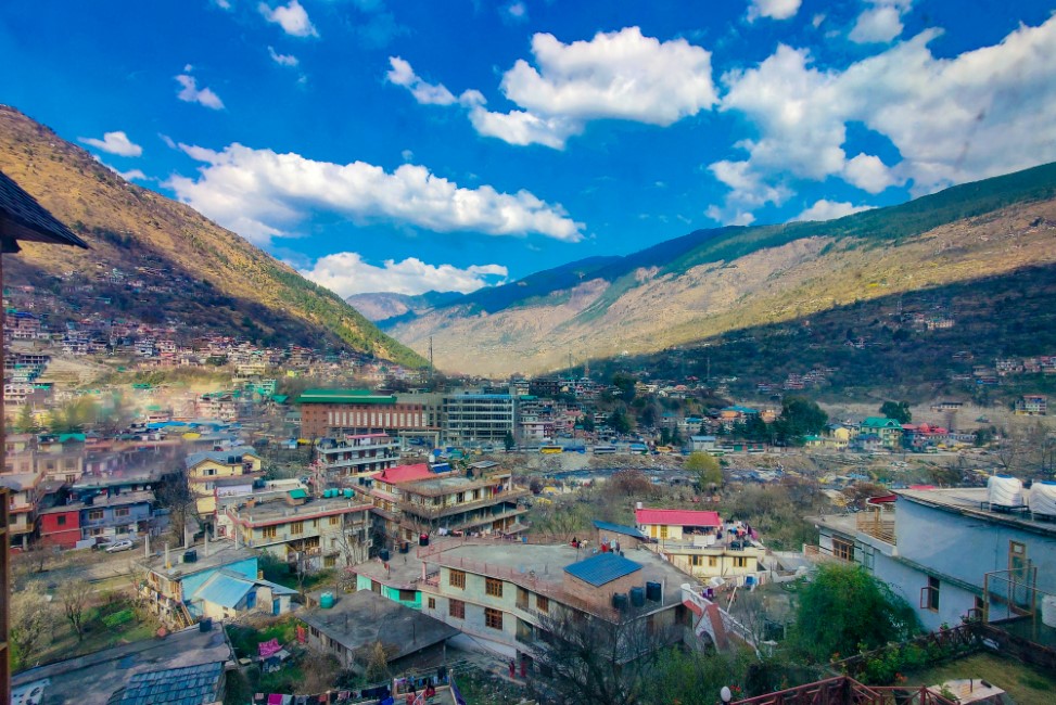 Local Markets & Street Food Spots in Kullu