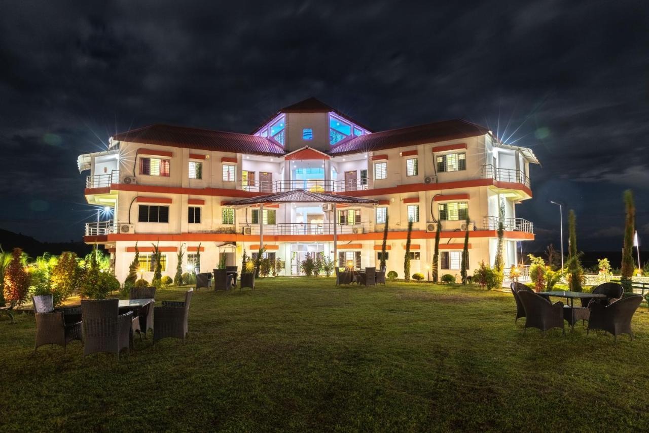 La Vue Resort Kaziranga