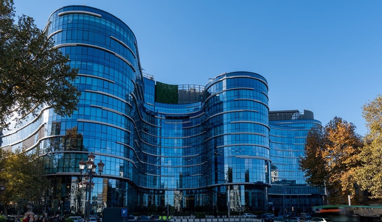 Paragraph Freedom Square