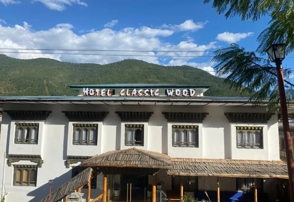 Hotel Classic Wood