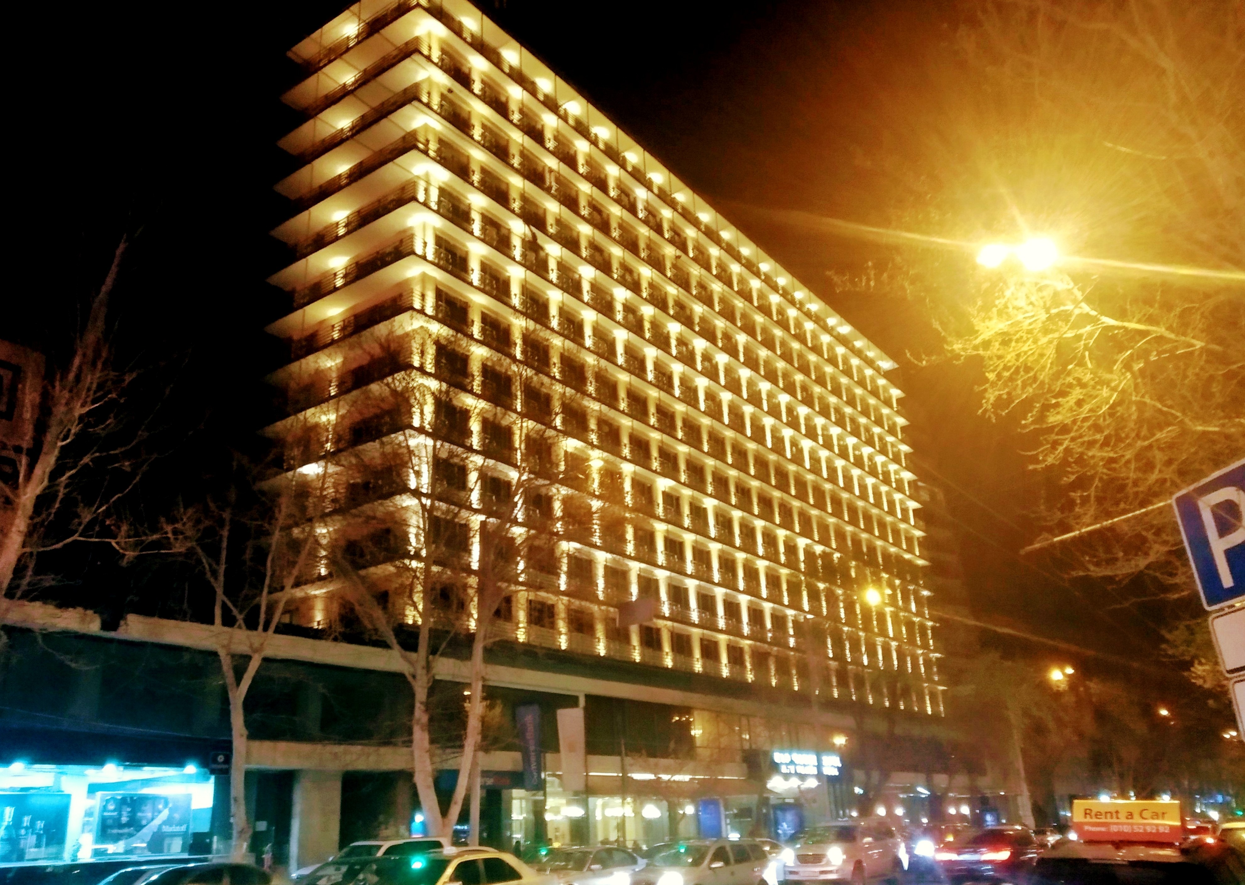 Ani Plaza Hotel