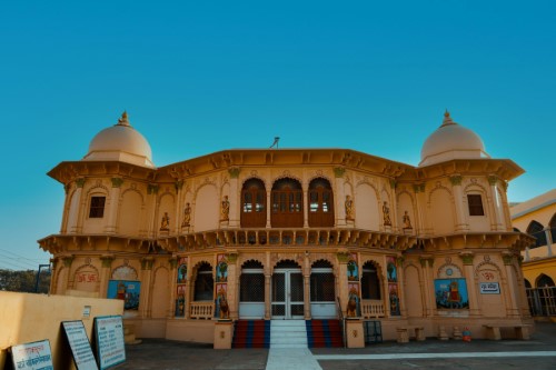 3 Days Uttar Pradesh Tour (Ayodhya & Beyond Temple)