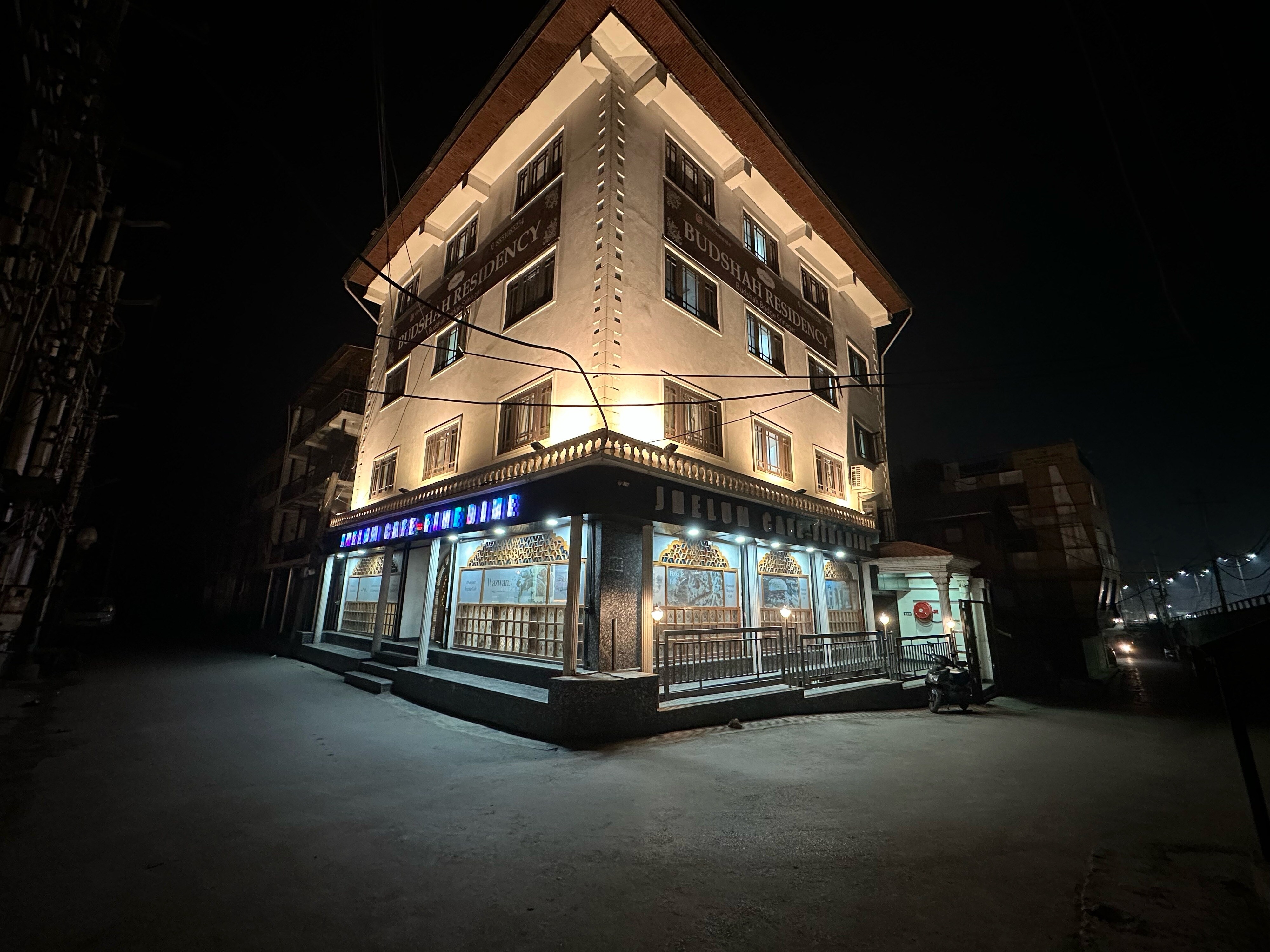 Hotel Budshah Residency