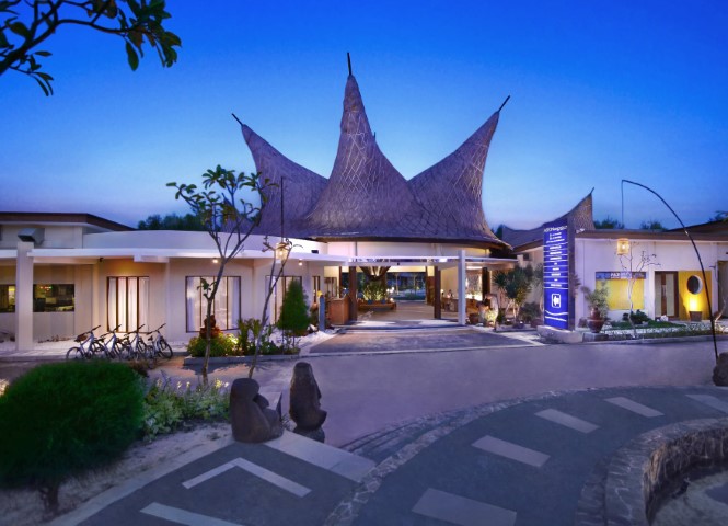 Aston Sunset Beach Resort - Gili Trawangan